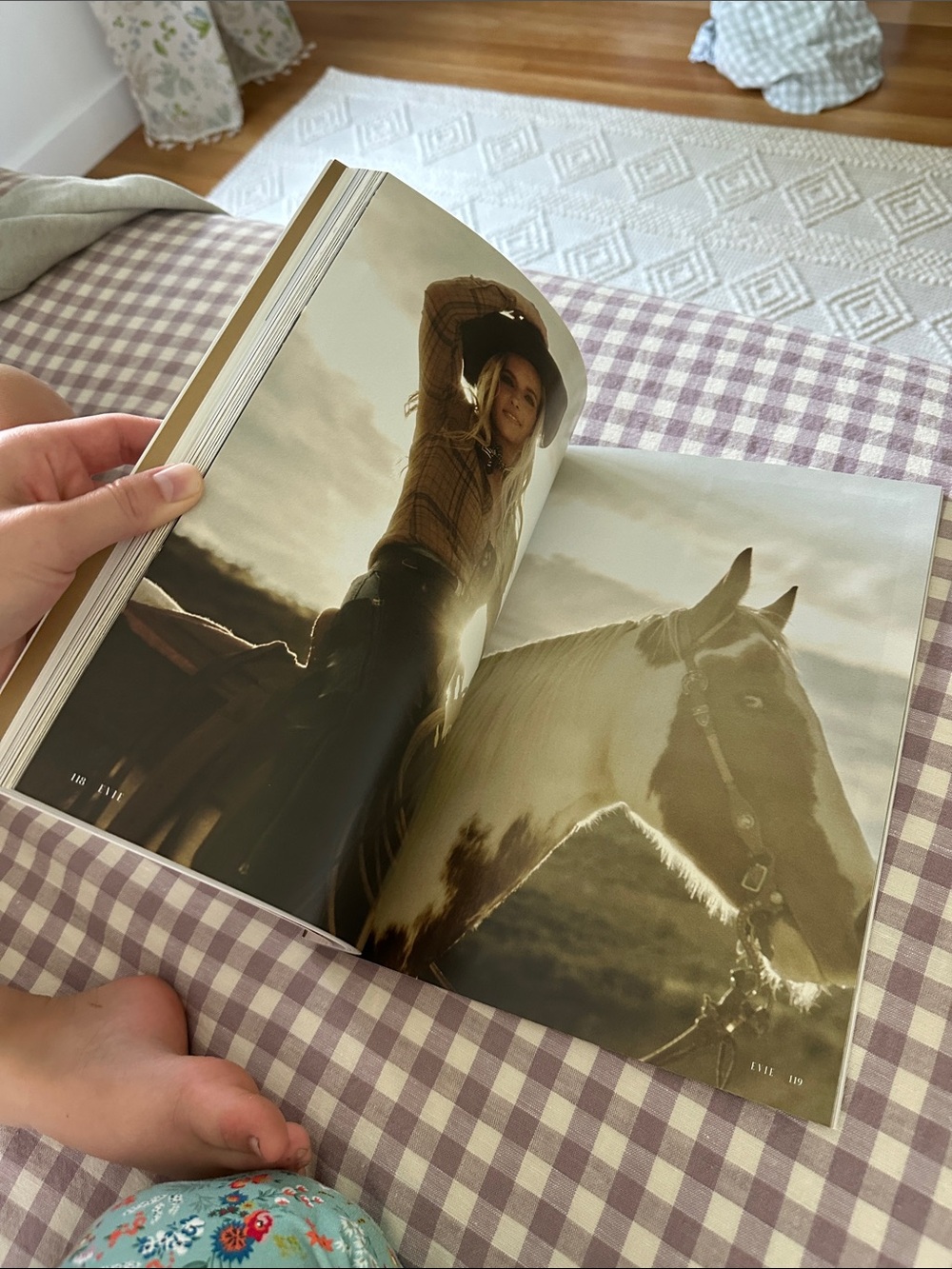 Evie Magazine - Picture 3 of 6